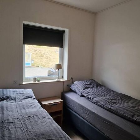 New Flat With Hot Tub - No3 Lägenhet Oyndarfjordur Exteriör bild