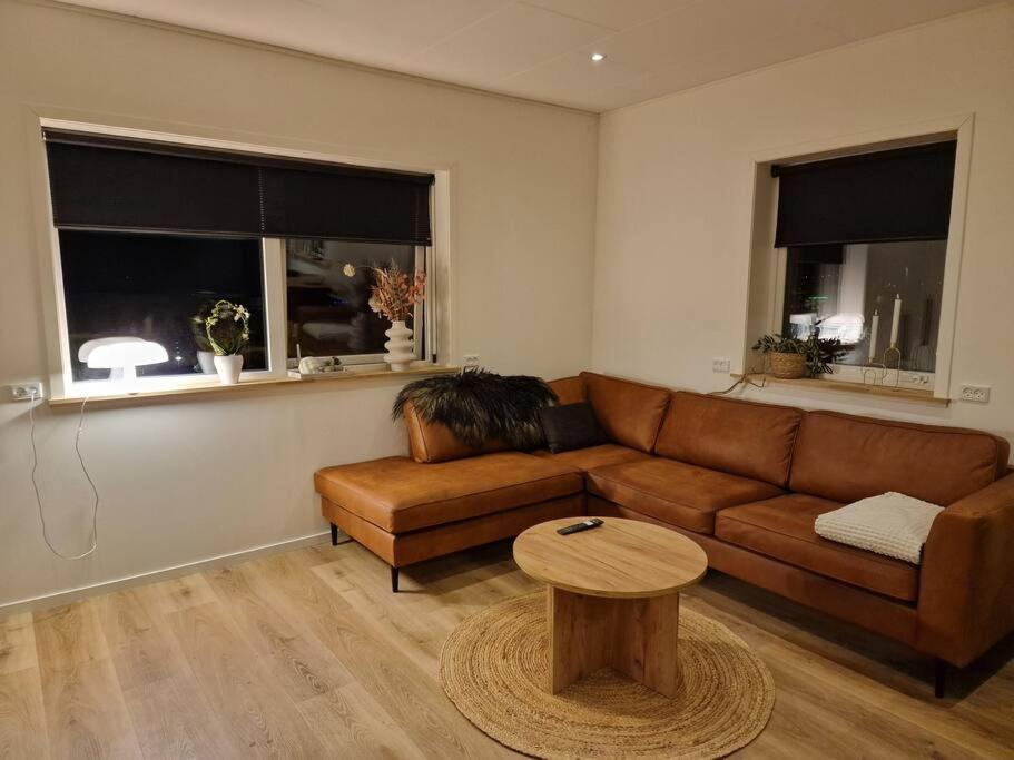 New Flat With Hot Tub - No3 Lägenhet Oyndarfjordur Exteriör bild