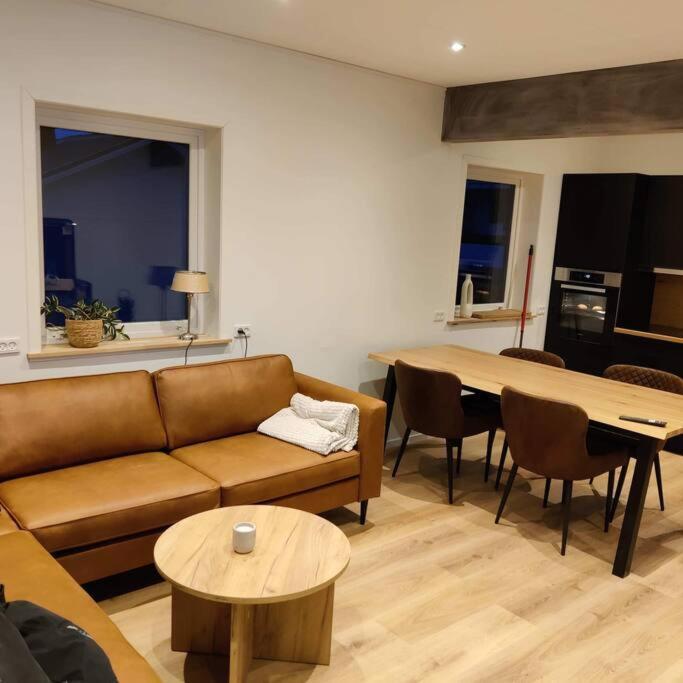 New Flat With Hot Tub - No3 Lägenhet Oyndarfjordur Exteriör bild